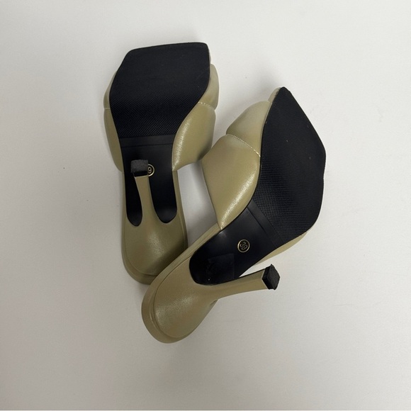 Summer Heeled Sandals - Size 7.5 - Picture 3 of 14